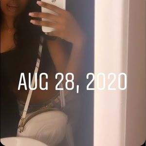 Meet your Posher, Mia